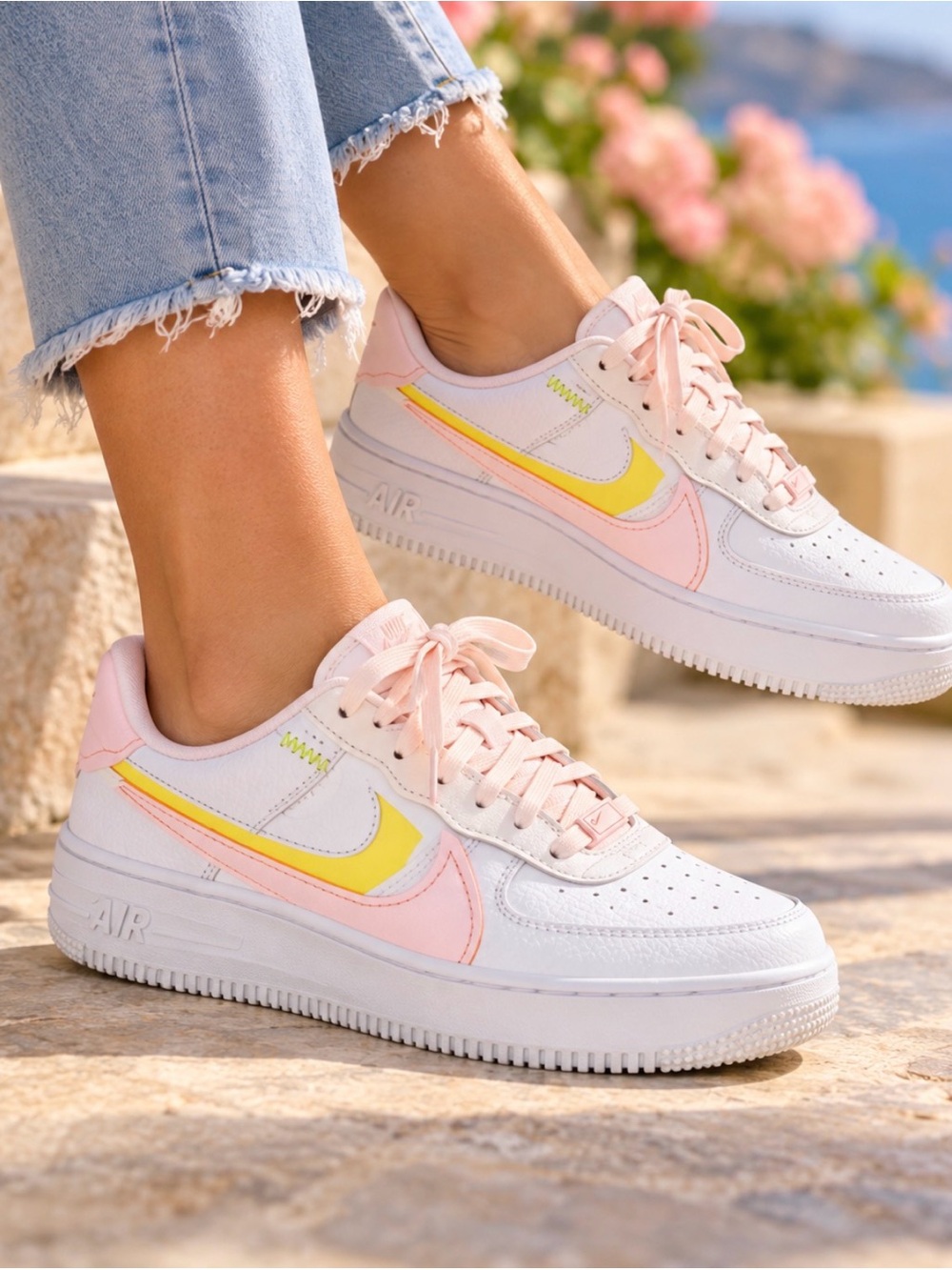 Women Nike 6